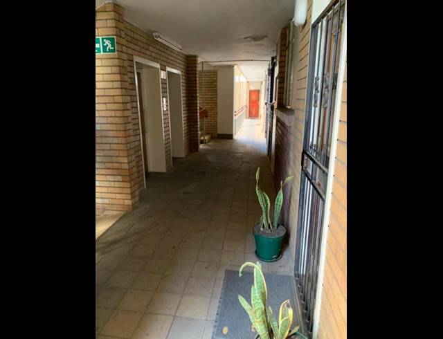 2 BEDROOM APARTMENT FOR SALE IN ARCADIA